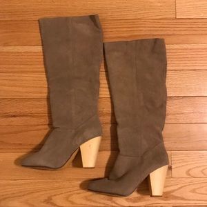 Anthropologie Size 8.5 Tan Suede Boots